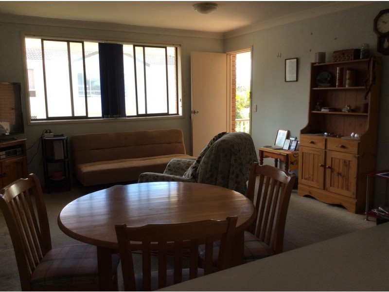 4/3 Robert Street, Labrador QLD 4215