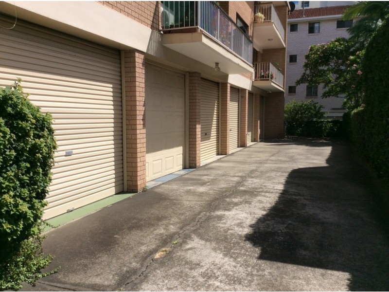 4/3 Robert Street, Labrador QLD 4215