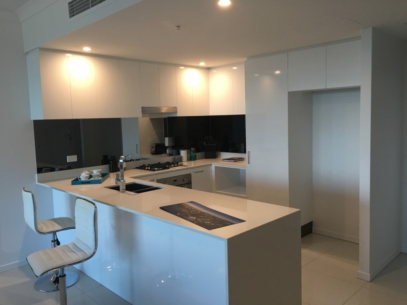 1709/5 Harbour Side Court, Biggera Waters QLD 4216