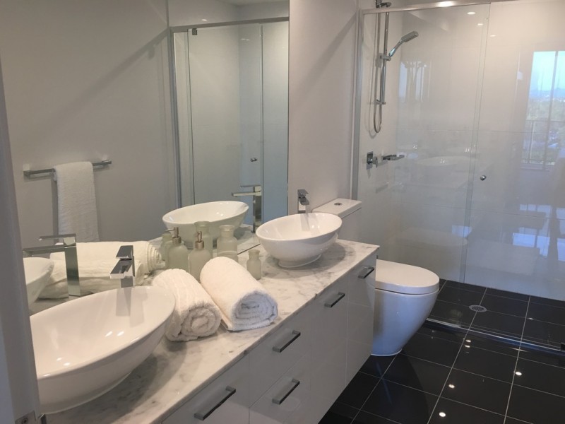 1709/5 Harbour Side Court, Biggera Waters QLD 4216