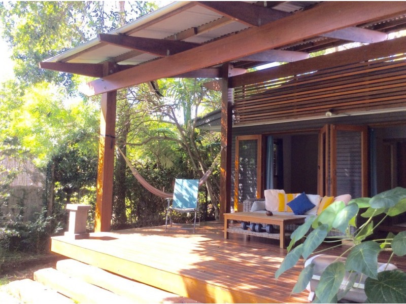 19 Baker Avenue, Labrador QLD 4215