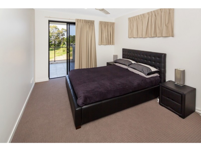 201/35 Halcyon Way, Hope Island QLD 4212