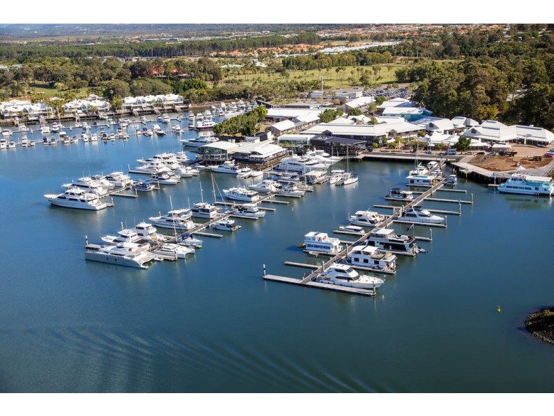 Hope Island QLD 4212