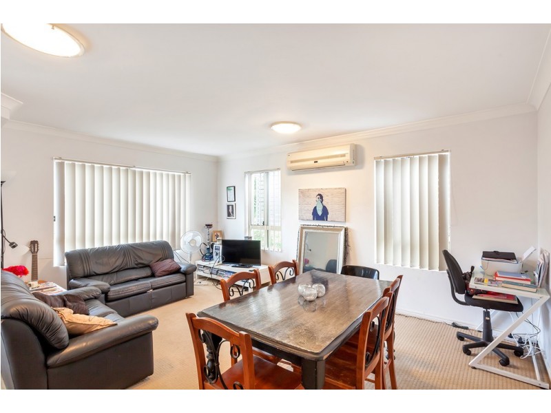 6/131 Muir Street, Labrador QLD 4215