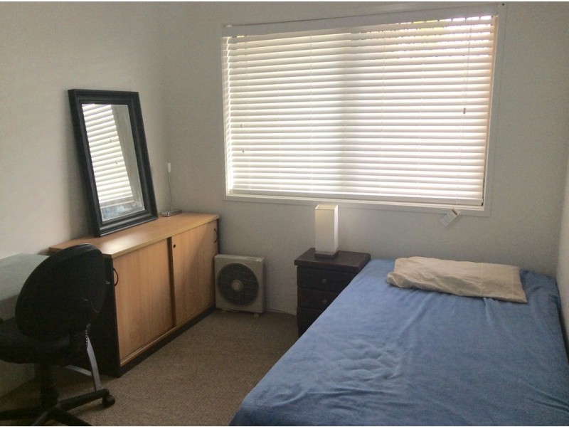 8/34 Imperial Parade, Labrador QLD 4215