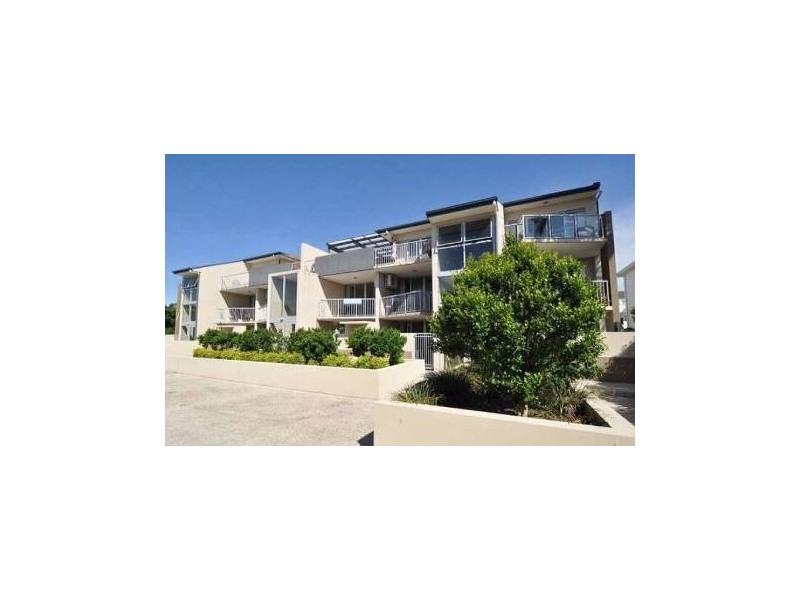 16/8-12 Proud Street, Labrador QLD 4215