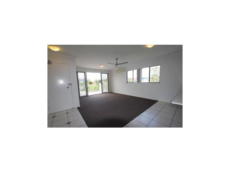 16/8-12 Proud Street, Labrador QLD 4215