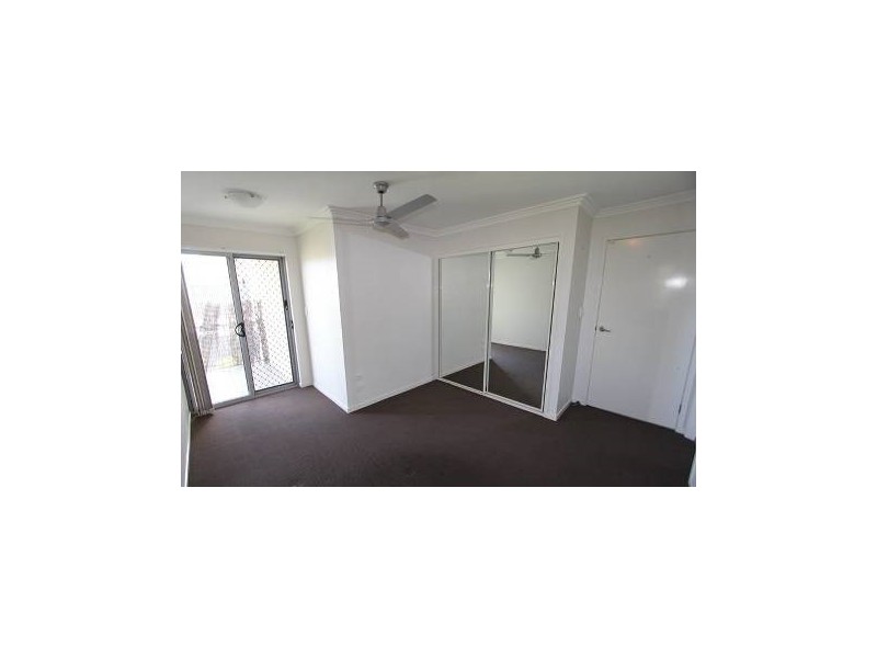 16/8-12 Proud Street, Labrador QLD 4215