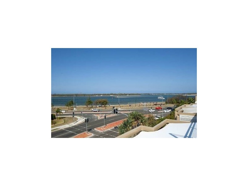 316 / 392 Marine Parade, Labrador QLD 4215