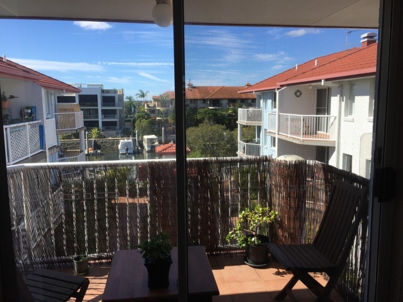 31/75 Bayview Street, Runaway Bay QLD 4216