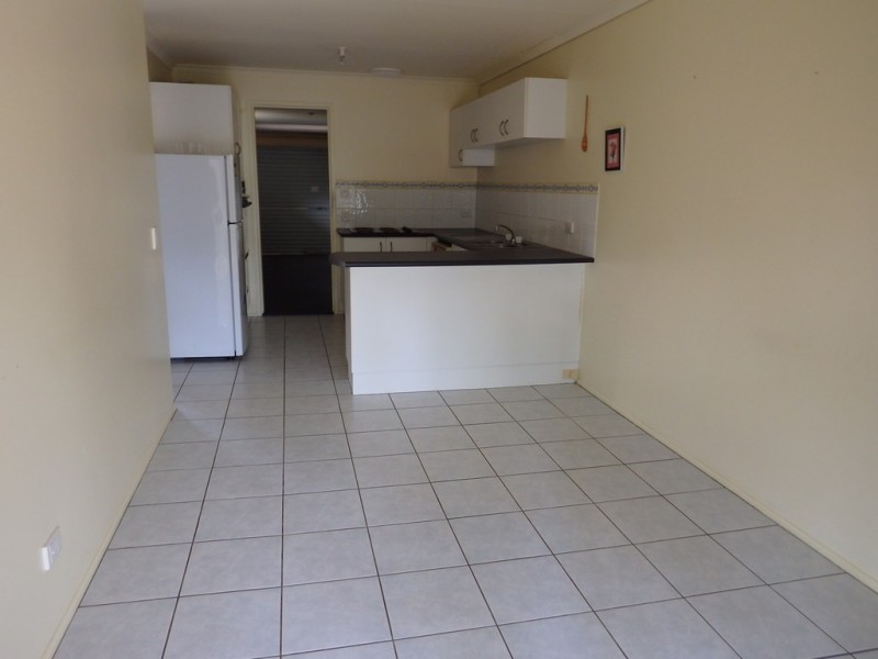 1/1 Melanie Place, Labrador QLD 4215