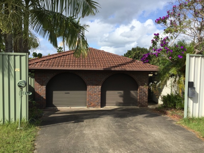 1/179 Olsen Avenue, Labrador QLD 4215