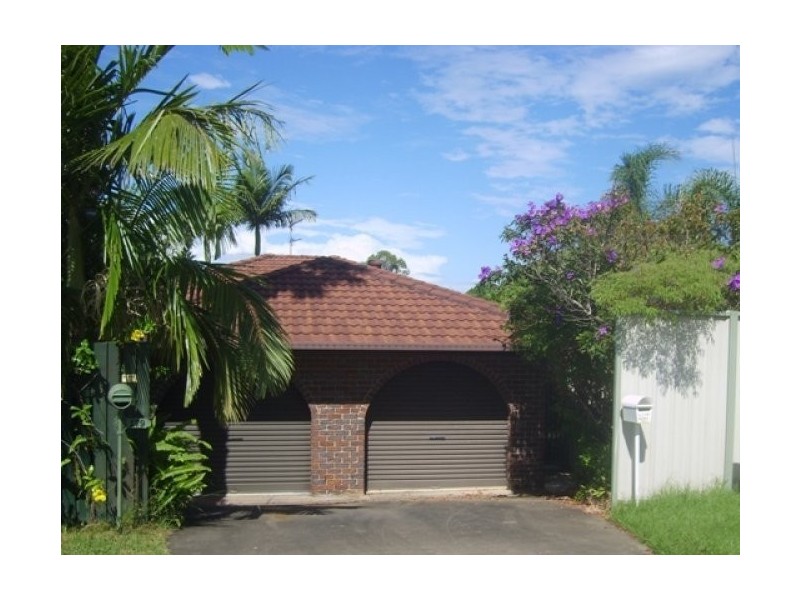 1/179 Olsen Avenue, Labrador QLD 4215