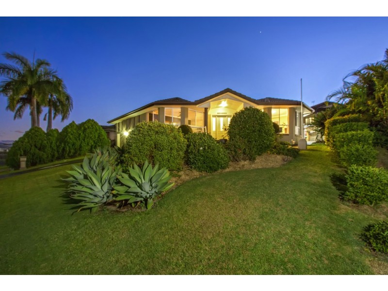 31 Hastings Crescent, Carrara QLD 4211