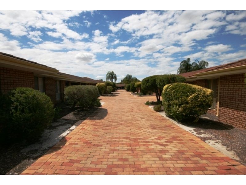 unit 2 / 56 Ivanhoe Street, Bassendean WA 6054