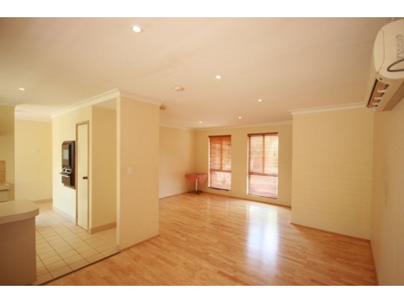 unit 2 / 56 Ivanhoe Street, Bassendean WA 6054