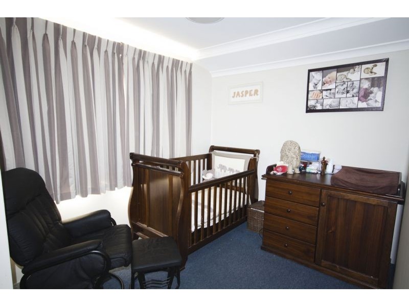 18 Gentle Circle, South Guildford WA 6055