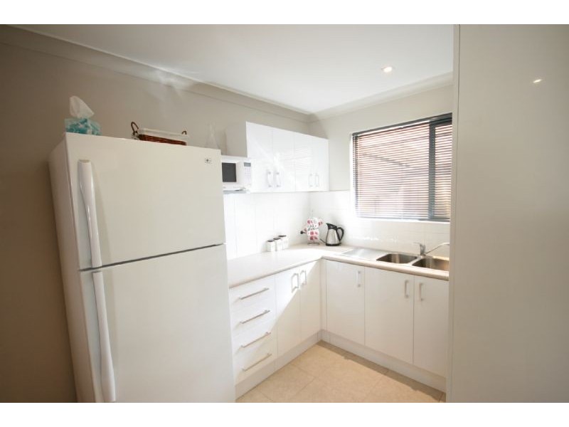 28 Blackthorn Road, Eden Hill WA 6054