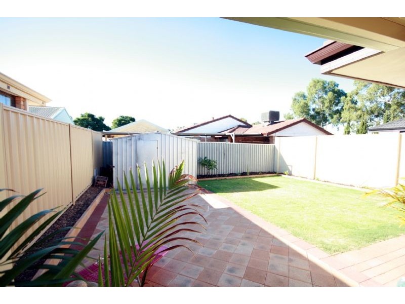 28 Blackthorn Road, Eden Hill WA 6054