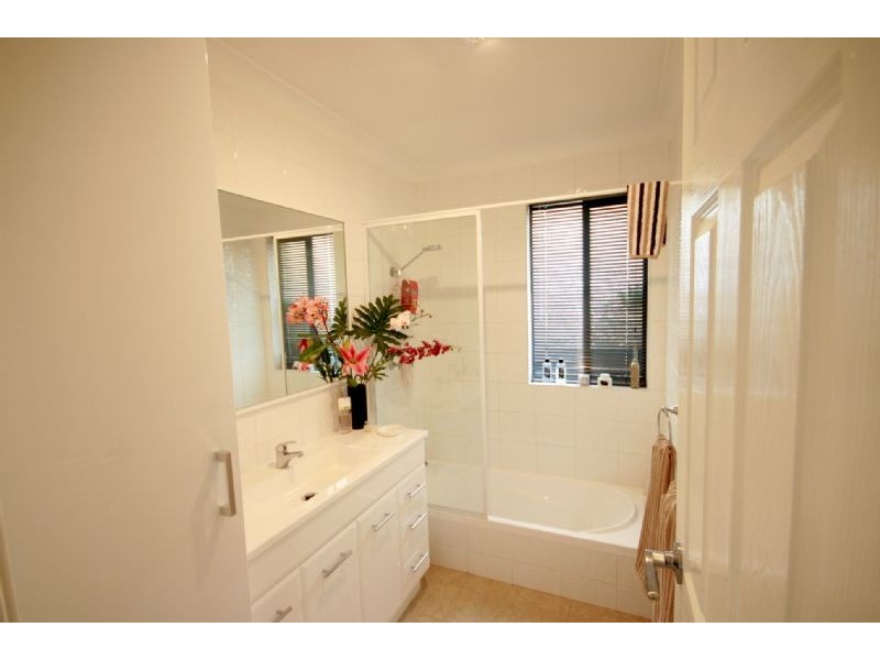 28 Blackthorn Road, Eden Hill WA 6054