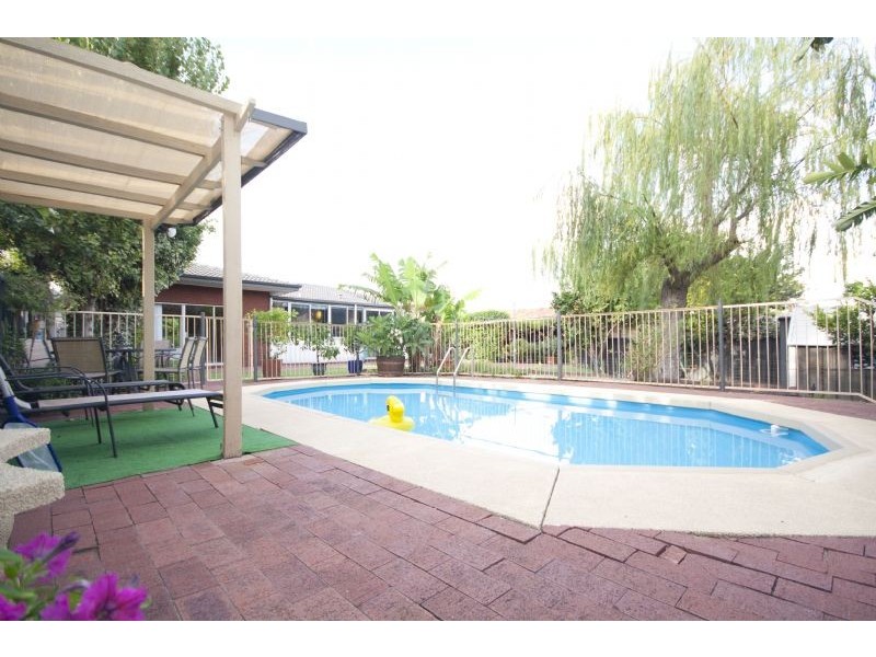 38 Reid Street, Bassendean WA 6054