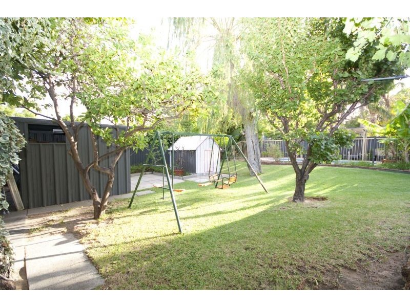 38 Reid Street, Bassendean WA 6054