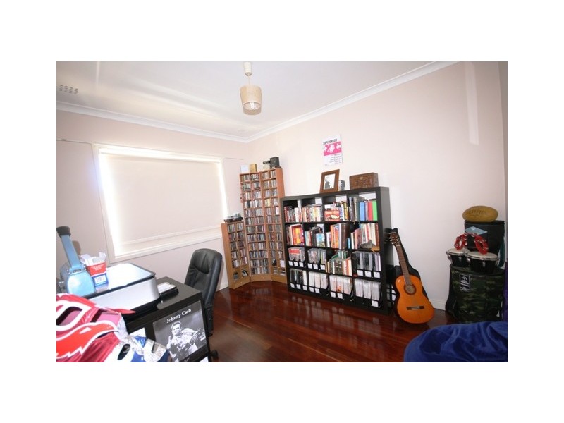 24 Barton Parade, Bassendean WA 6054