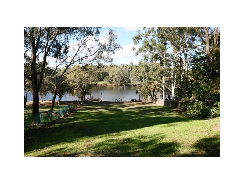 24 Barton Parade, Bassendean WA 6054