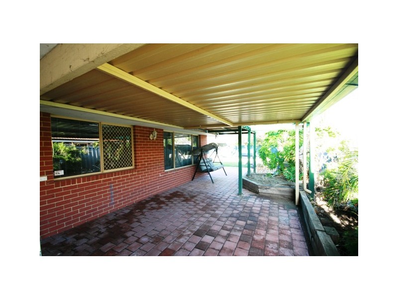 23 Beenan Elbow, South Guildford WA 6055