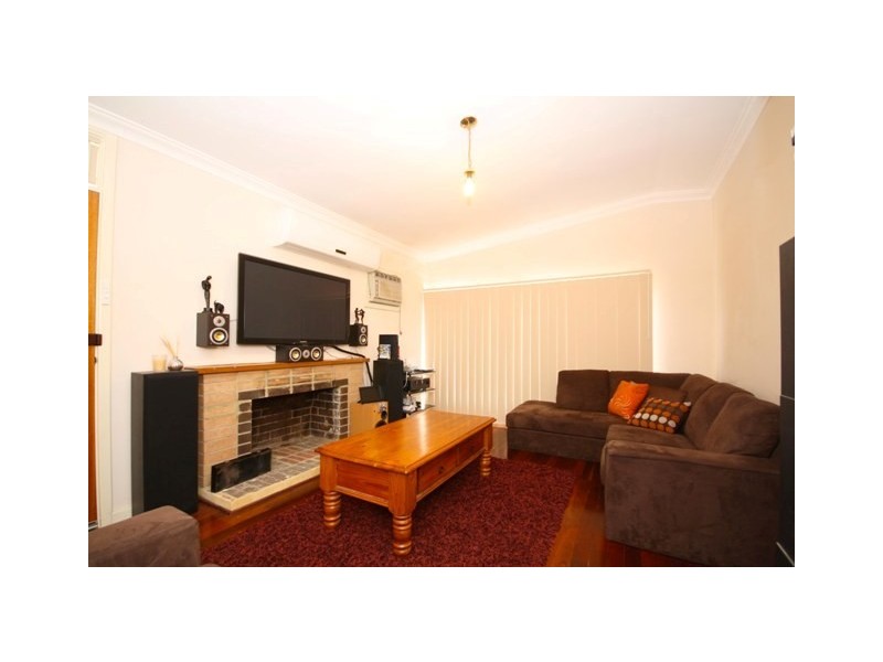 10A Crosbie Cresent, Middle Swan WA 6056