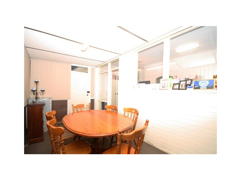 10A Crosbie Cresent, Middle Swan WA 6056