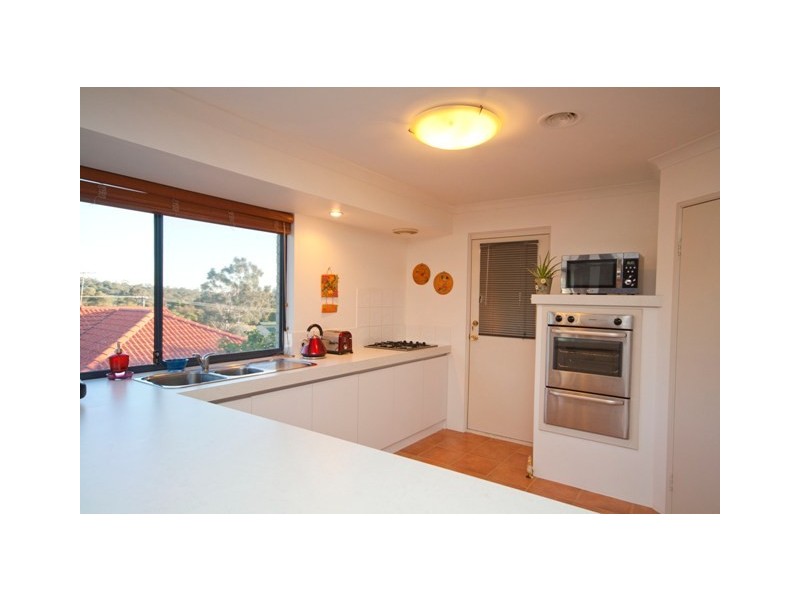 3 Cottingley Place, Swan View WA 6056