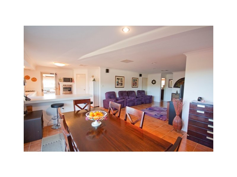 3 Cottingley Place, Swan View WA 6056