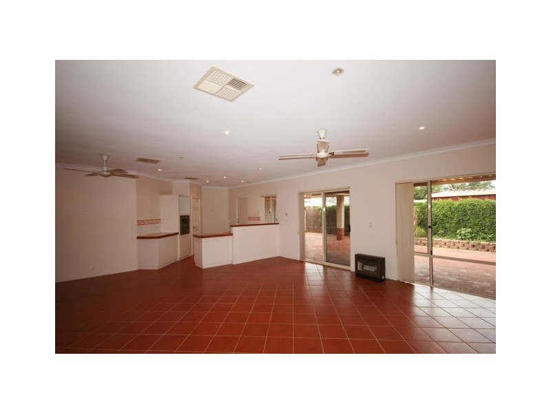 6A Parnell Parade, Bassendean WA 6054