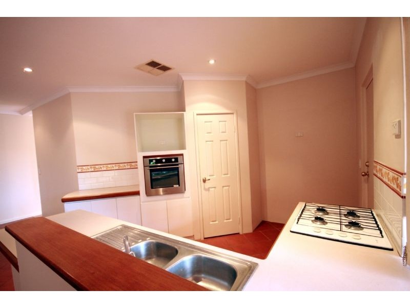 6A Parnell Parade, Bassendean WA 6054