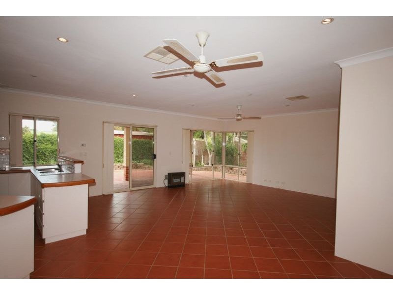 6A Parnell Parade, Bassendean WA 6054