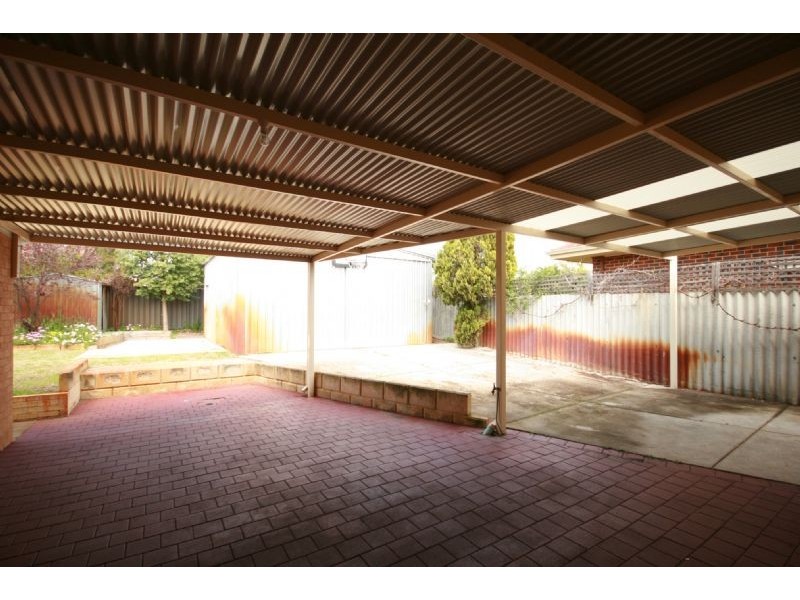 16 Bradshaw Street, Eden Hill WA 6054