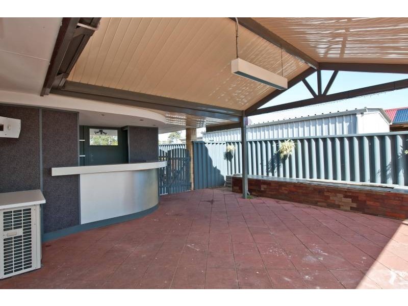 11 Pindi Court, South Guildford WA 6055