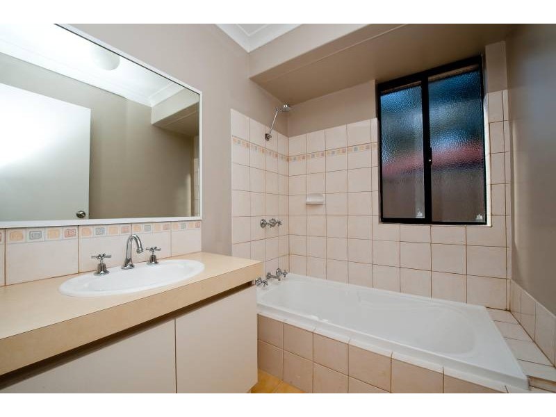 11 Pindi Court, South Guildford WA 6055