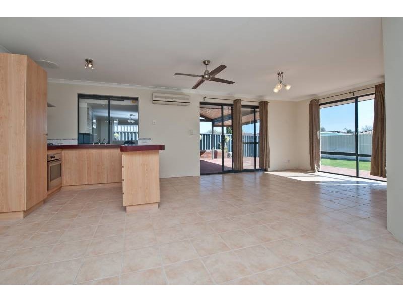 11 Pindi Court, South Guildford WA 6055