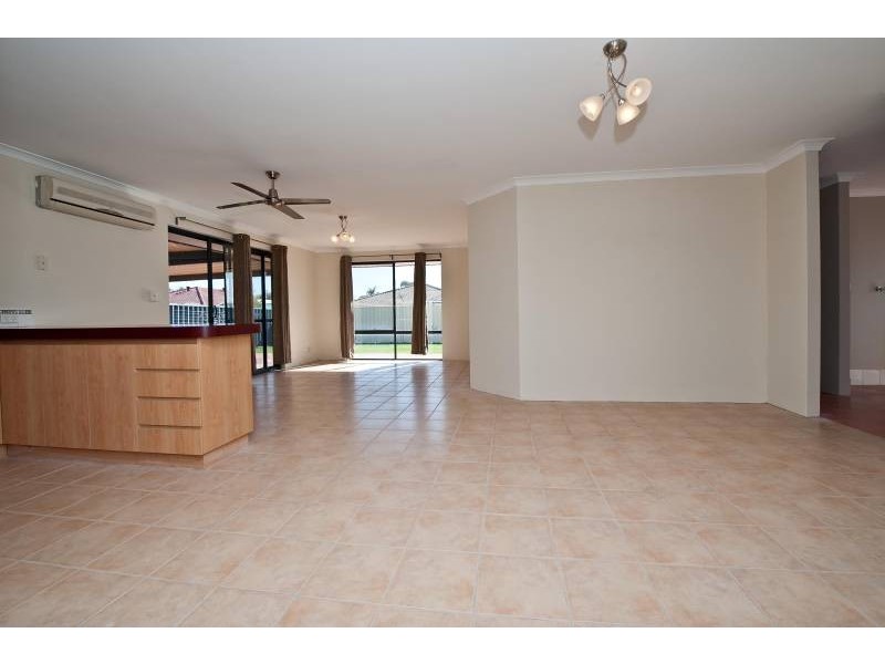 11 Pindi Court, South Guildford WA 6055