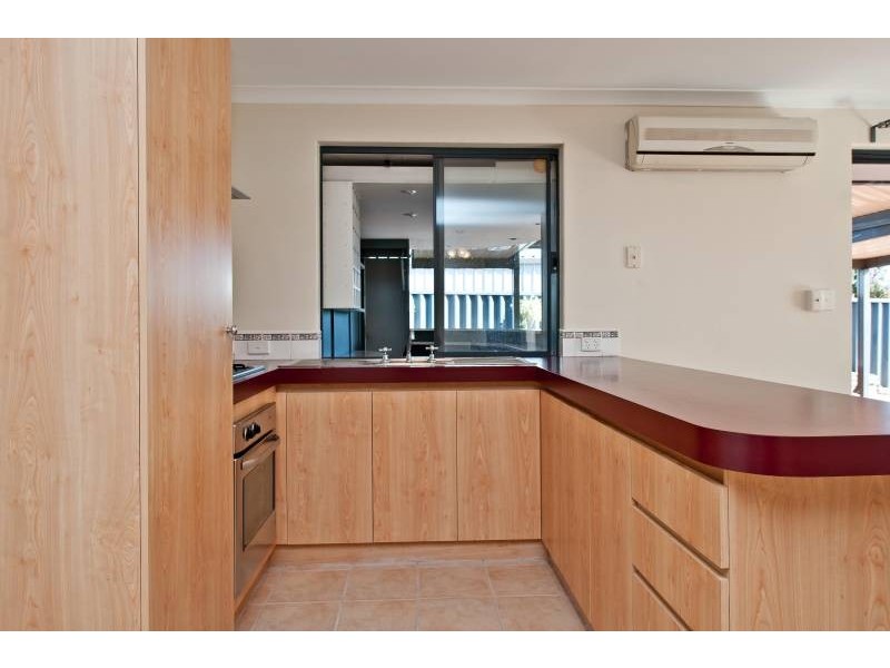 11 Pindi Court, South Guildford WA 6055