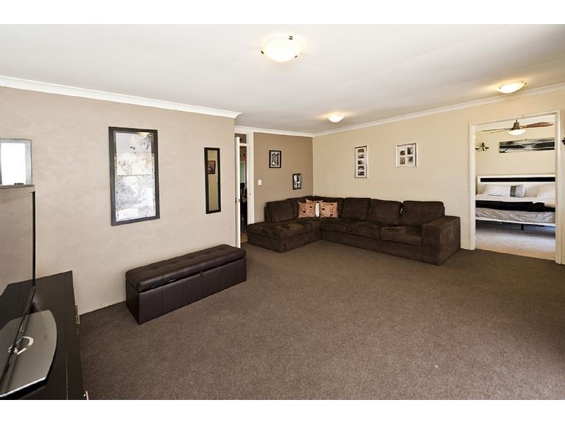 29 Beenan Elbow, South Guildford WA 6055