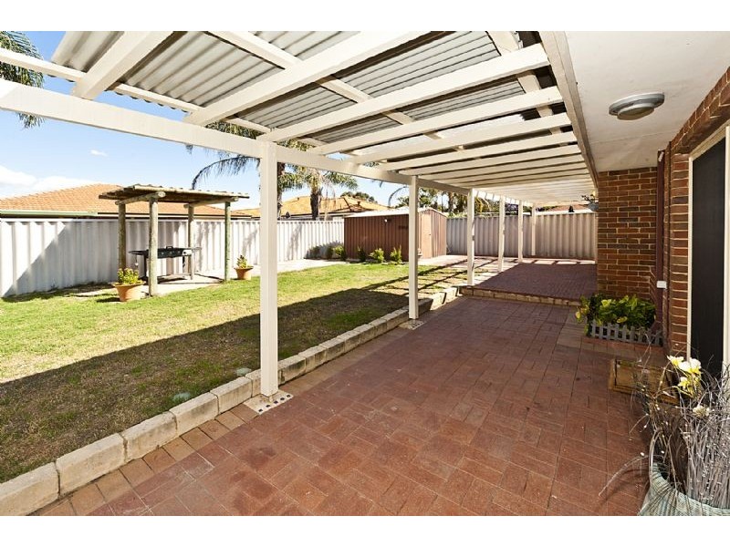 29 Beenan Elbow, South Guildford WA 6055