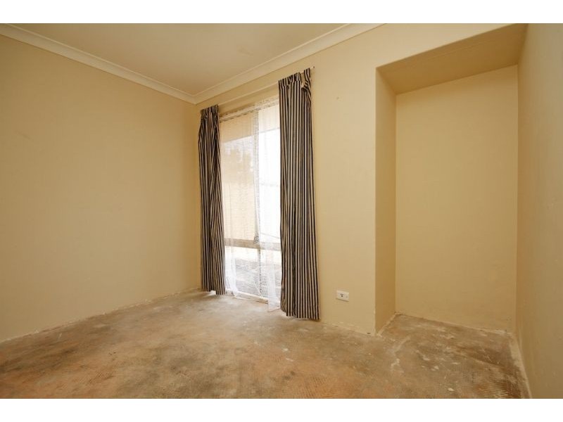 2 Norn Close, South Guildford WA 6055