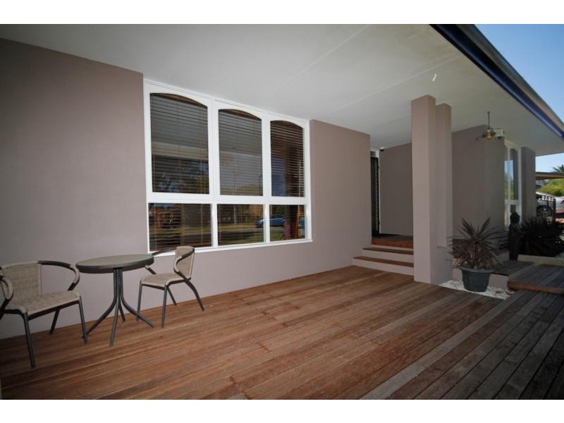 35 Beverley Tce, South Guildford WA 6055