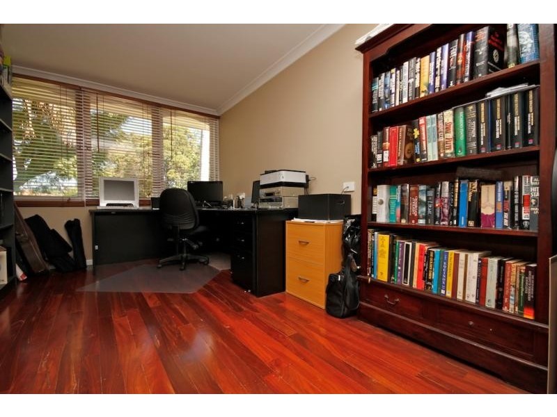 35 Beverley Tce, South Guildford WA 6055