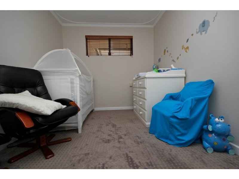 35 Beverley Tce, South Guildford WA 6055