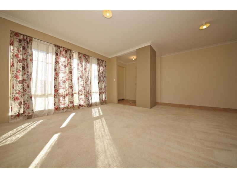 7 Werang Entrance, South Guildford WA 6055