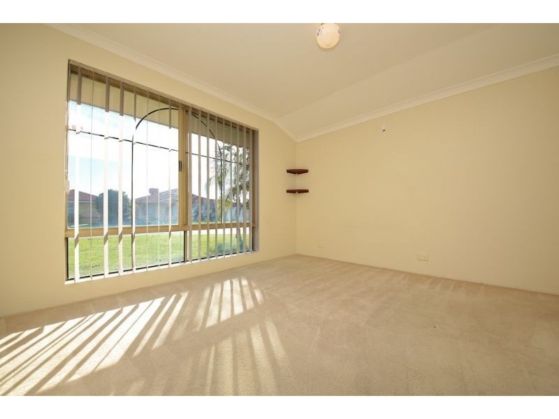 7 Werang Entrance, South Guildford WA 6055